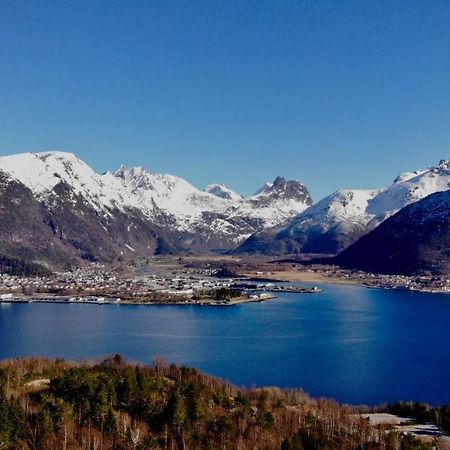 Andalsnes Sentrum 1-Room Apartment No3 Kültér fotó